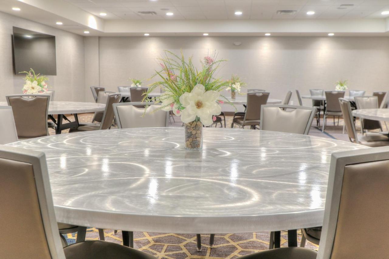 Holiday Inn & Suites Pigeon Forge Convention Center, An Ihg Hotel Bagian luar foto