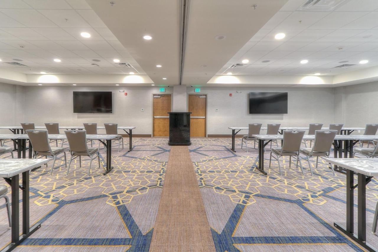 Holiday Inn & Suites Pigeon Forge Convention Center, An Ihg Hotel Bagian luar foto